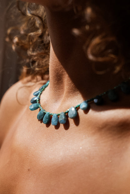 maya necklace close up 2 turquoise arielle bijouterie