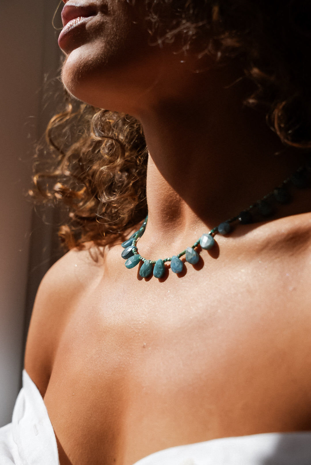 maya necklace close up turquoise arielle bijouterie